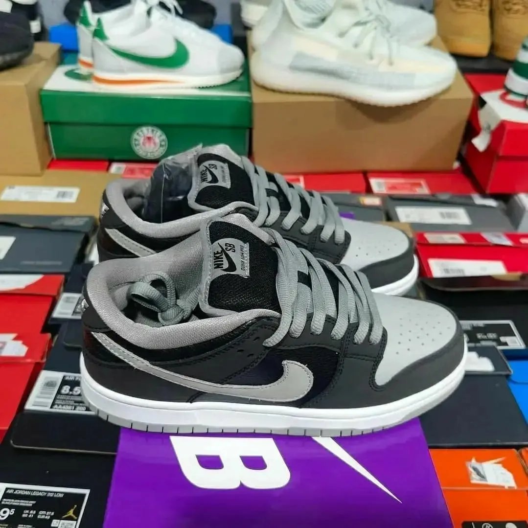 Authentic Nike sneakers pallets 100 pairs per pallet – JC liquidation 5 Nike Sneakers Pallet for Sale