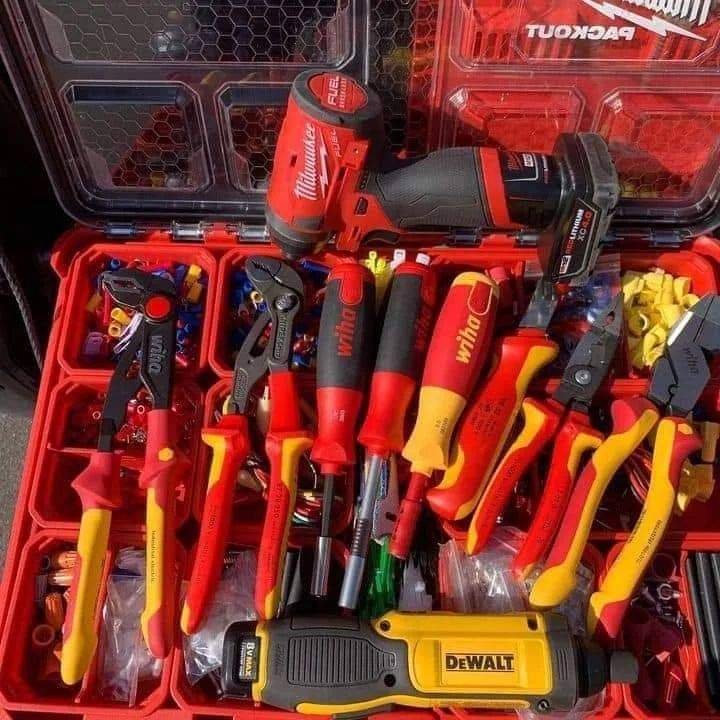 Milwaukee Tools Pallet – 120 Mixed Professional Tools for $1,200 | Free Delivery 13 Buy a verified Milwaukee tools pallet from USA Pallet Liquidation.