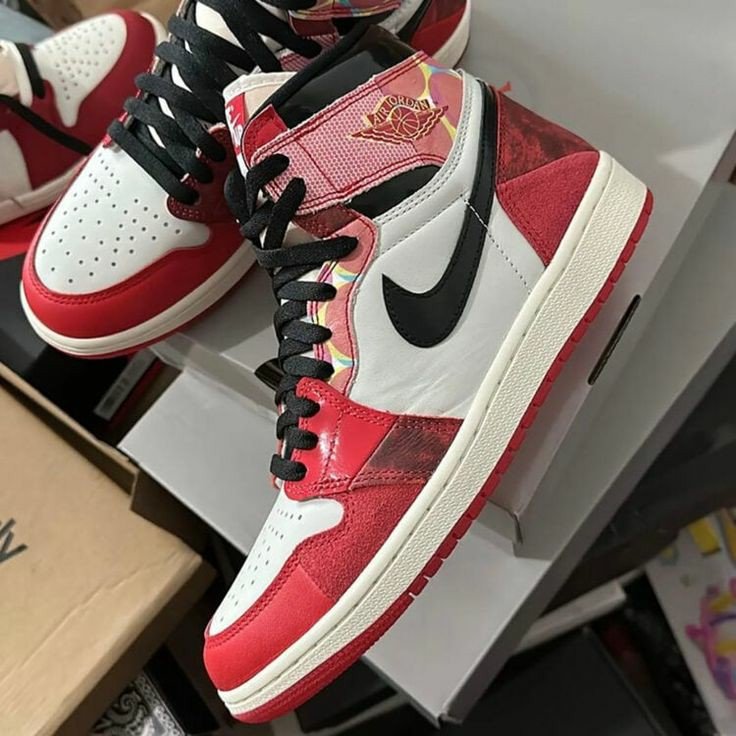 Authentic Nike sneakers pallets 100 pairs per pallet – JC liquidation 1 Original Nike shoes - Liquidation Pallets