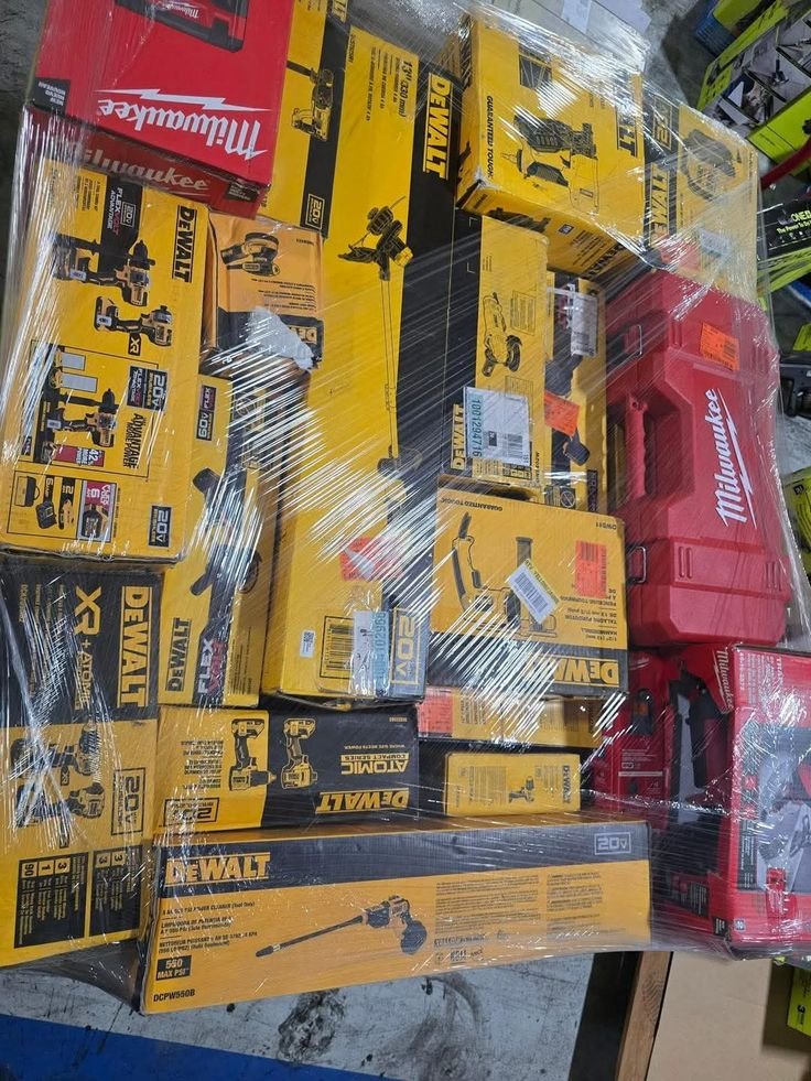 Mixed Milwaukee & DeWalt Tools Pallet – 100 Premium Tools for $800 Mixed Milwaukee & DeWalt Tools Pallet – 100 Premium Tools for $800