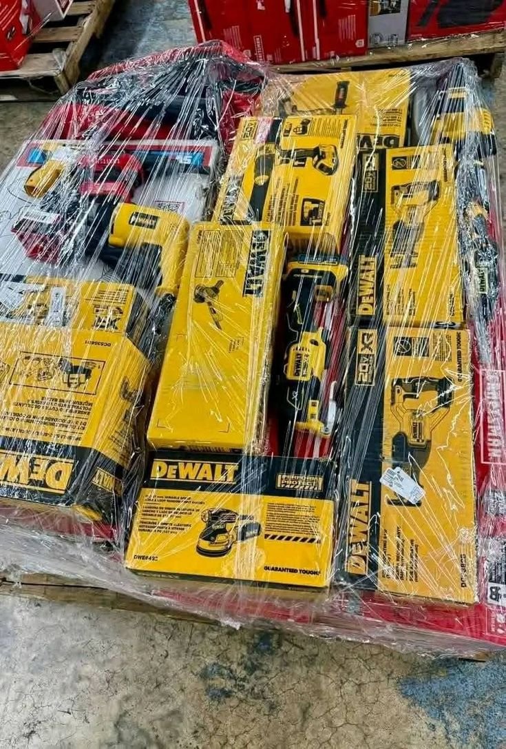 Mixed Milwaukee and DeWalt Tools Pallet – 100 Premium Tools for $800 4 Milwaukee & DeWalt Tools Pallet