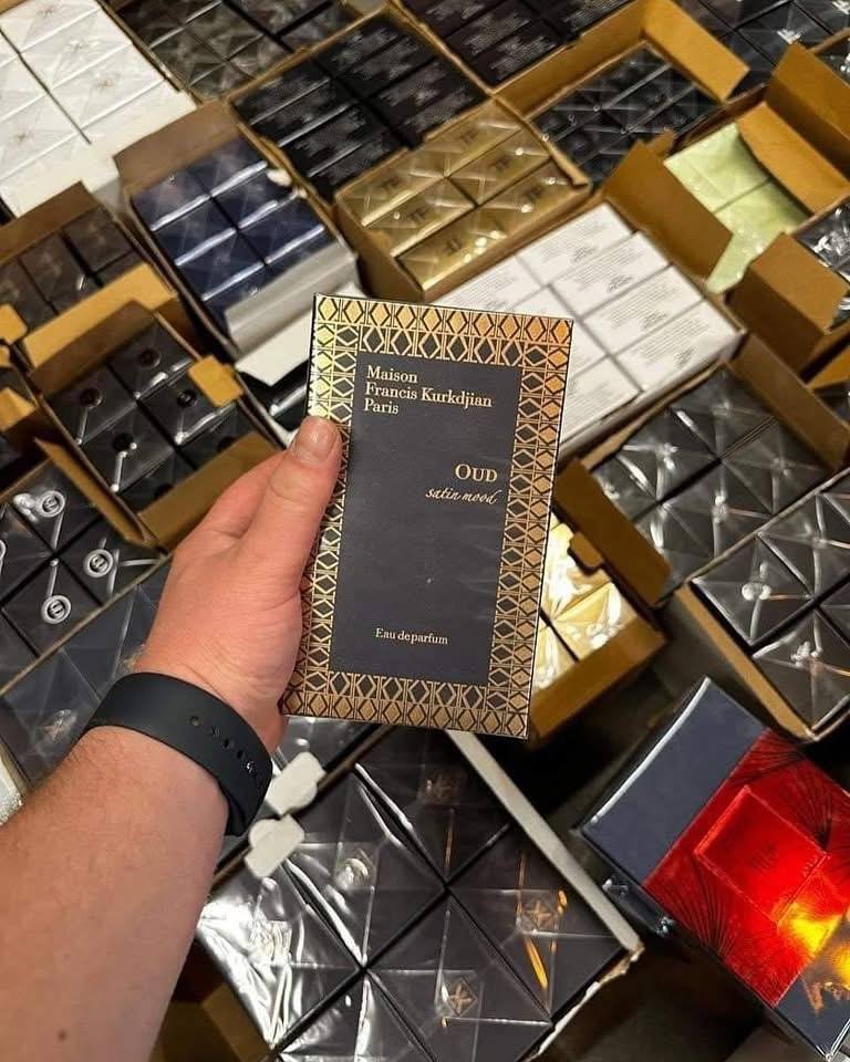 Premium mixed wholesale perfume pallets liquidation 5 quality Perfumes Pallets liquidation