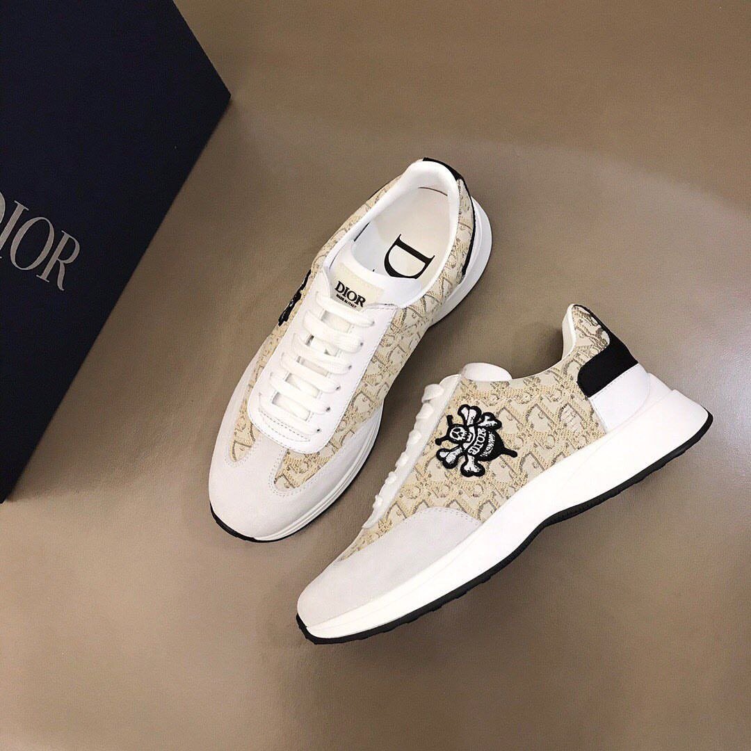 Christian Dior Shoes pallet liquidation and Wholesale 5 Christian Dior Shoes Pallet