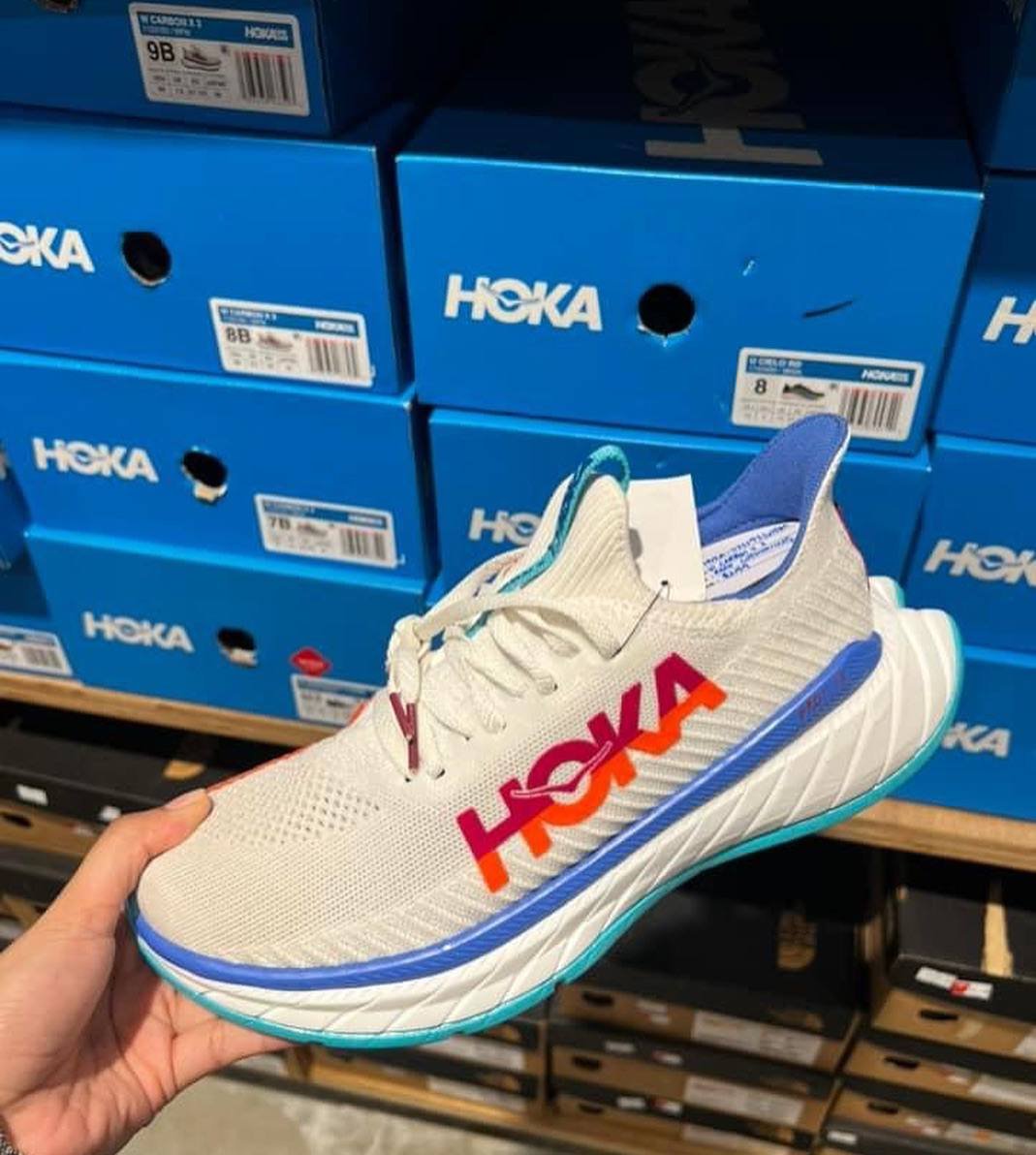 Hoka Shoes Pallets for Sale – 100 Authentic Pairs Wholesale | Liquidation Deal 6 quality Hoka Shoes pallets Liquidation and Wholesale