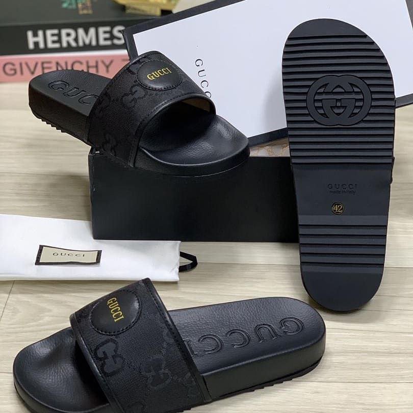 Authentic Gucci Slides Pallets for sale – 100 Pairs for $500 | Luxury Designer Footwear Wholesale 8 Gucci Slides Pallets for Sale
