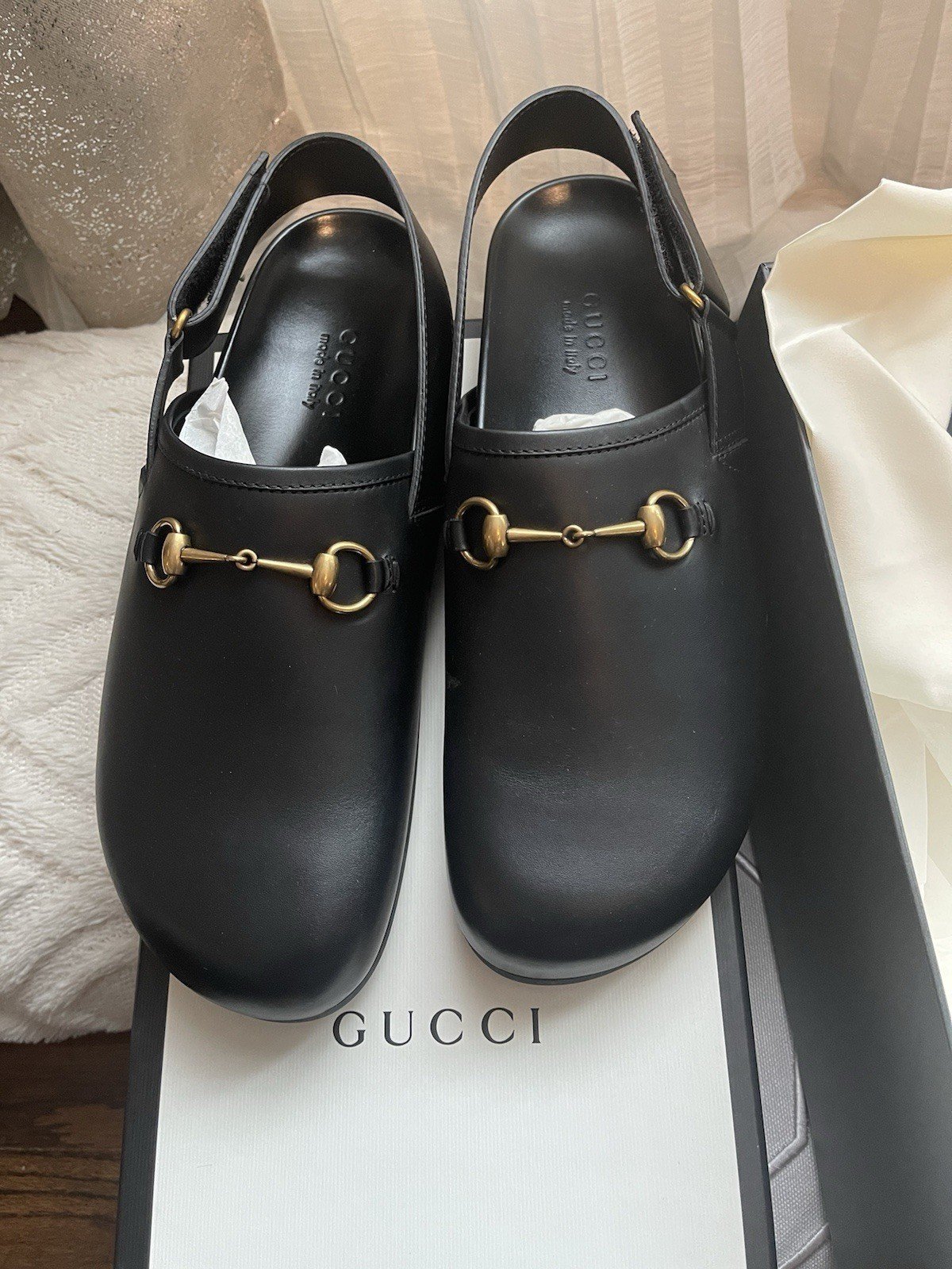 Authentic Gucci Slides Pallets for sale – 100 Pairs for $500 | Luxury Designer Footwear Wholesale 7 Gucci Slides Pallets for Sale