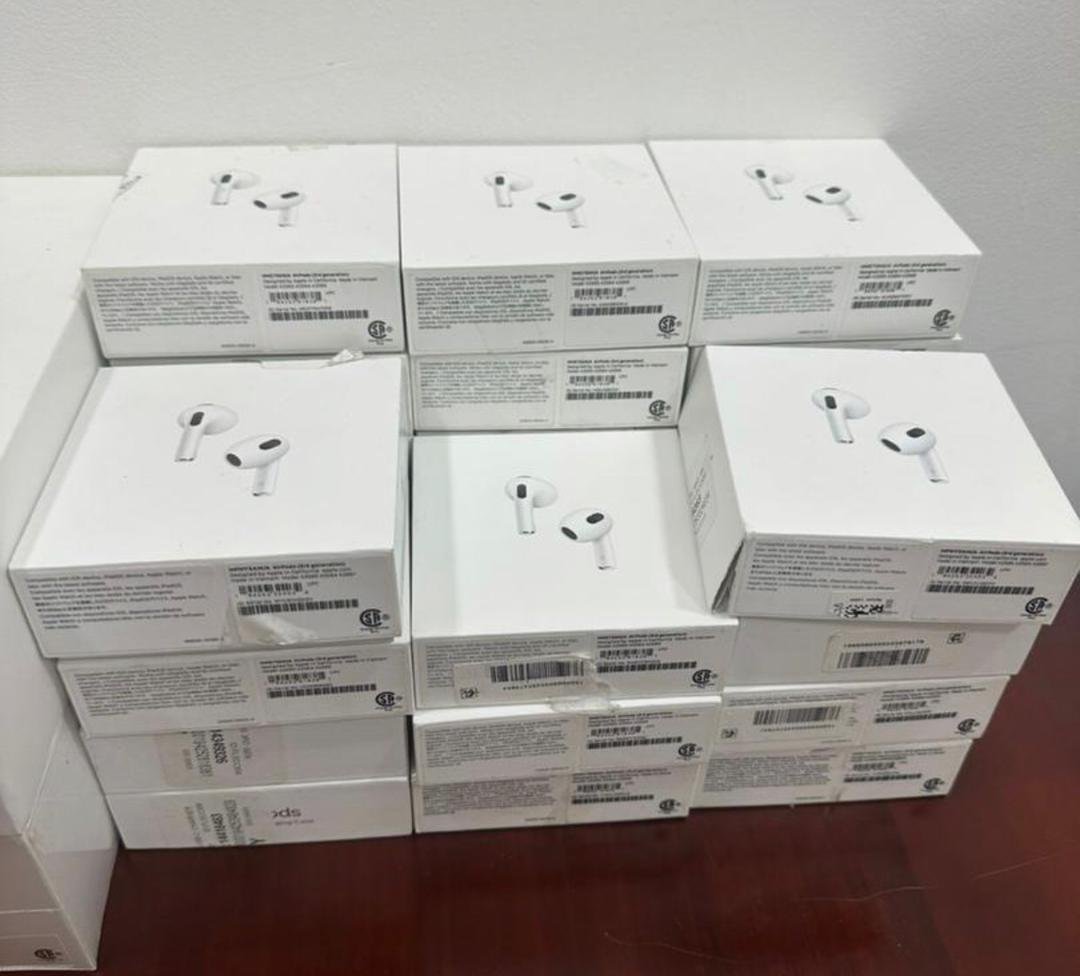 Apple AirPods Pro Pallets for sale – 100 PCS Wholesale Electronics Liquidation for $800 | Brand New Wireless Earbuds 11 AirPods pro Pallets for sale
