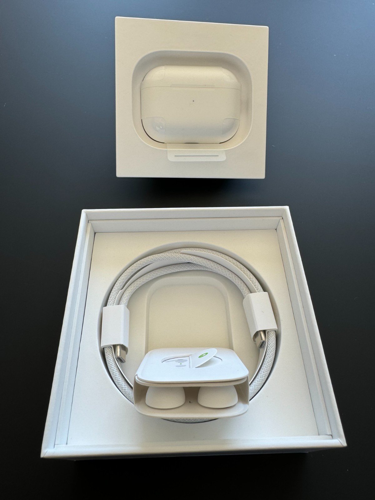 Apple AirPods Pro Pallets for sale – 100 PCS Wholesale Electronics Liquidation for $800 | Brand New Wireless Earbuds 4 AirPods pro 2 Pallet liquidation type c