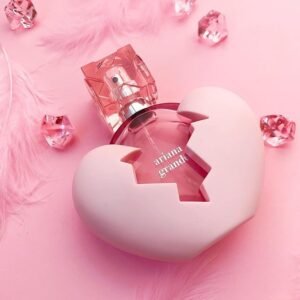 USA pallet liquidation and wholesale Center 102 ARIANA GRANDE Perfumes Pallets liquidation