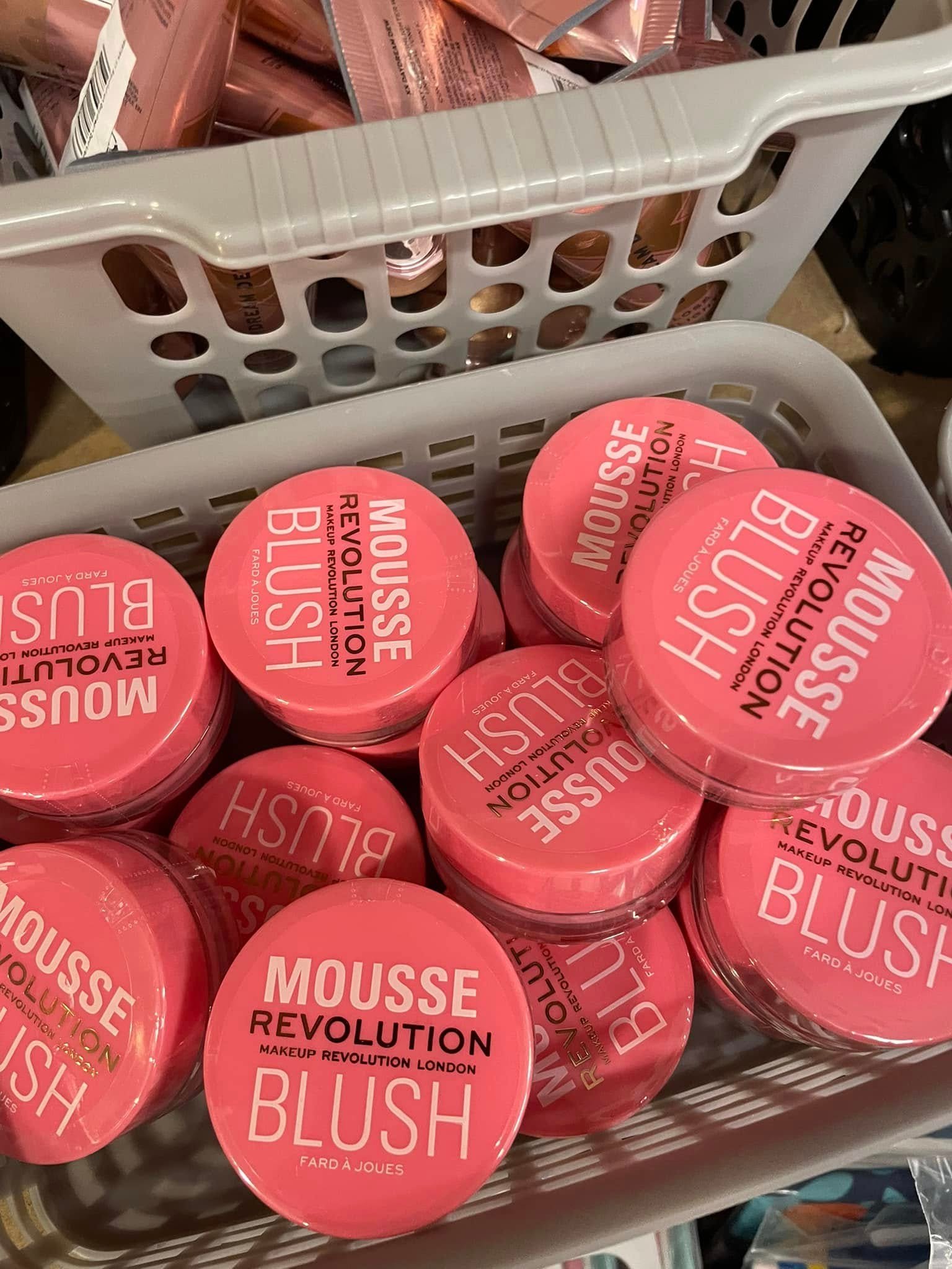 skincare pallet | Makeup Products Pallet | Cosmetics Products Pallet liquidation 8 Cosmetics Products Pallet liquidation