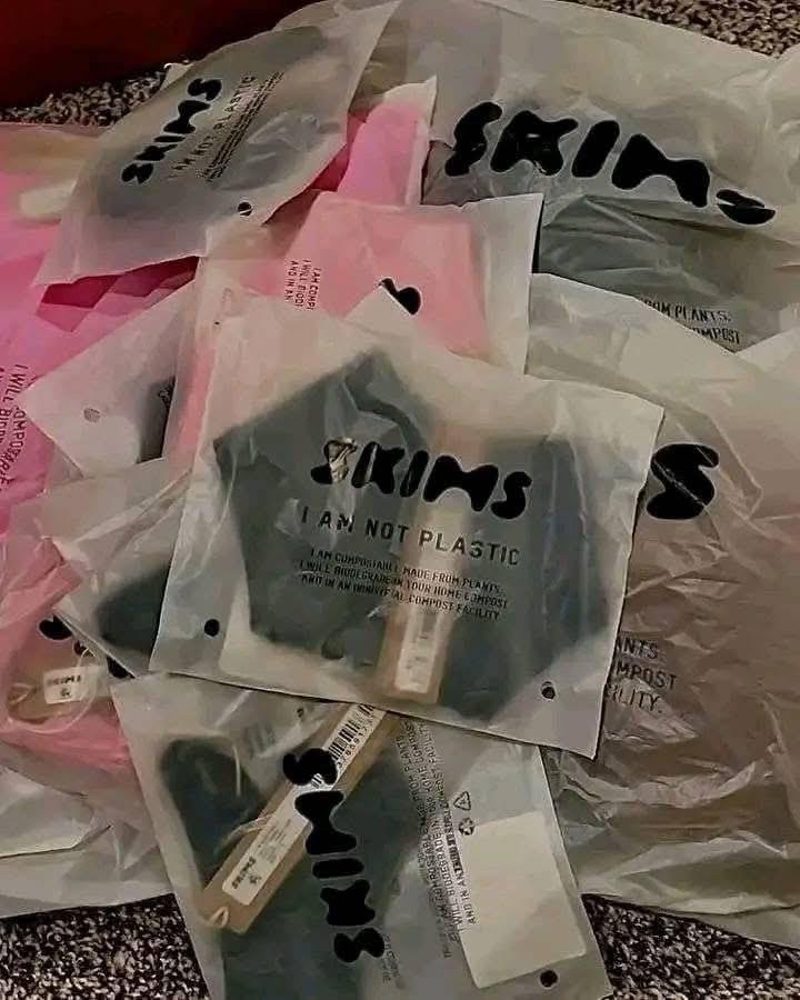 300-Piece SKIMS Pallet Liquidation – New, Authentic Shapewear, Loungewear & Accessories | Free USA Delivery 5 Skims Pallets liquidation and Wholesale