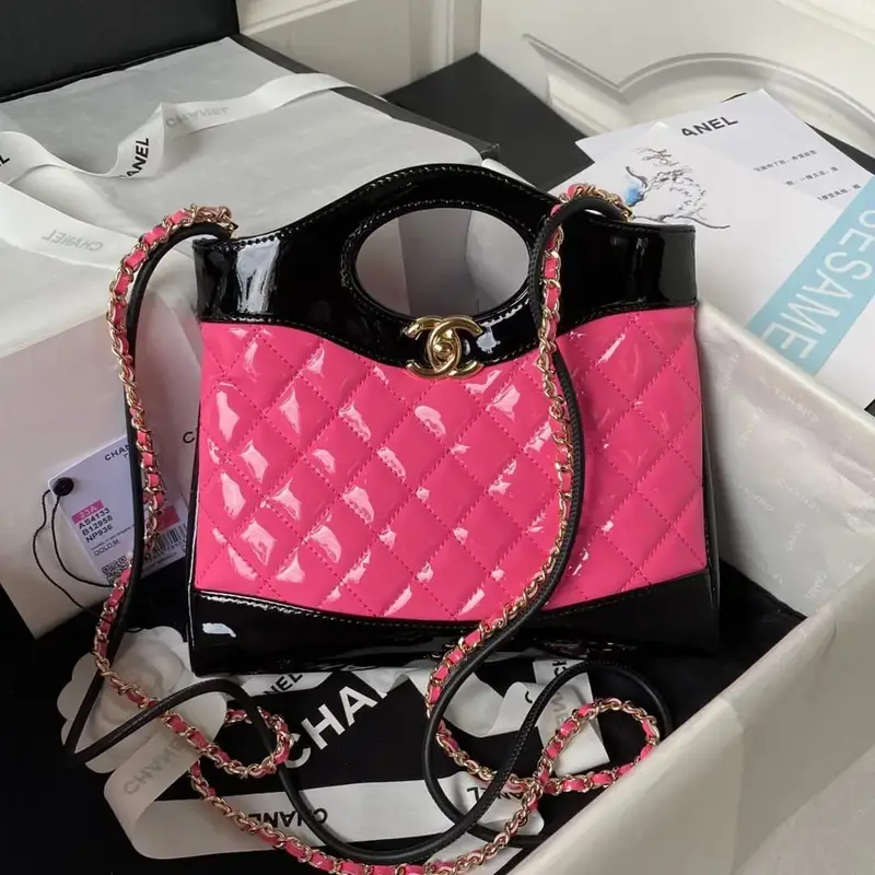 Wholesale Handbags Pallets – 50 Designer Bags Mixed | Luxury Handbag Liquidation Pallet for Resellers 4 Wholesale Handbags Pallets Liquidation online
