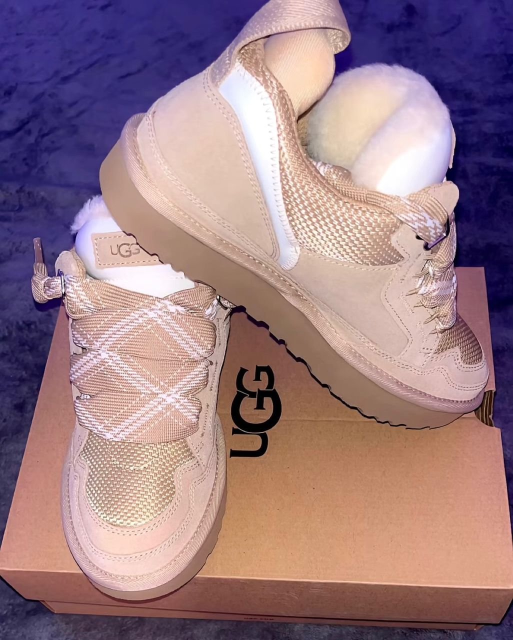 UGG sneakers Pallets liquidation Wholesale 8 UGG sneakers Pallets liquidation Wholesale