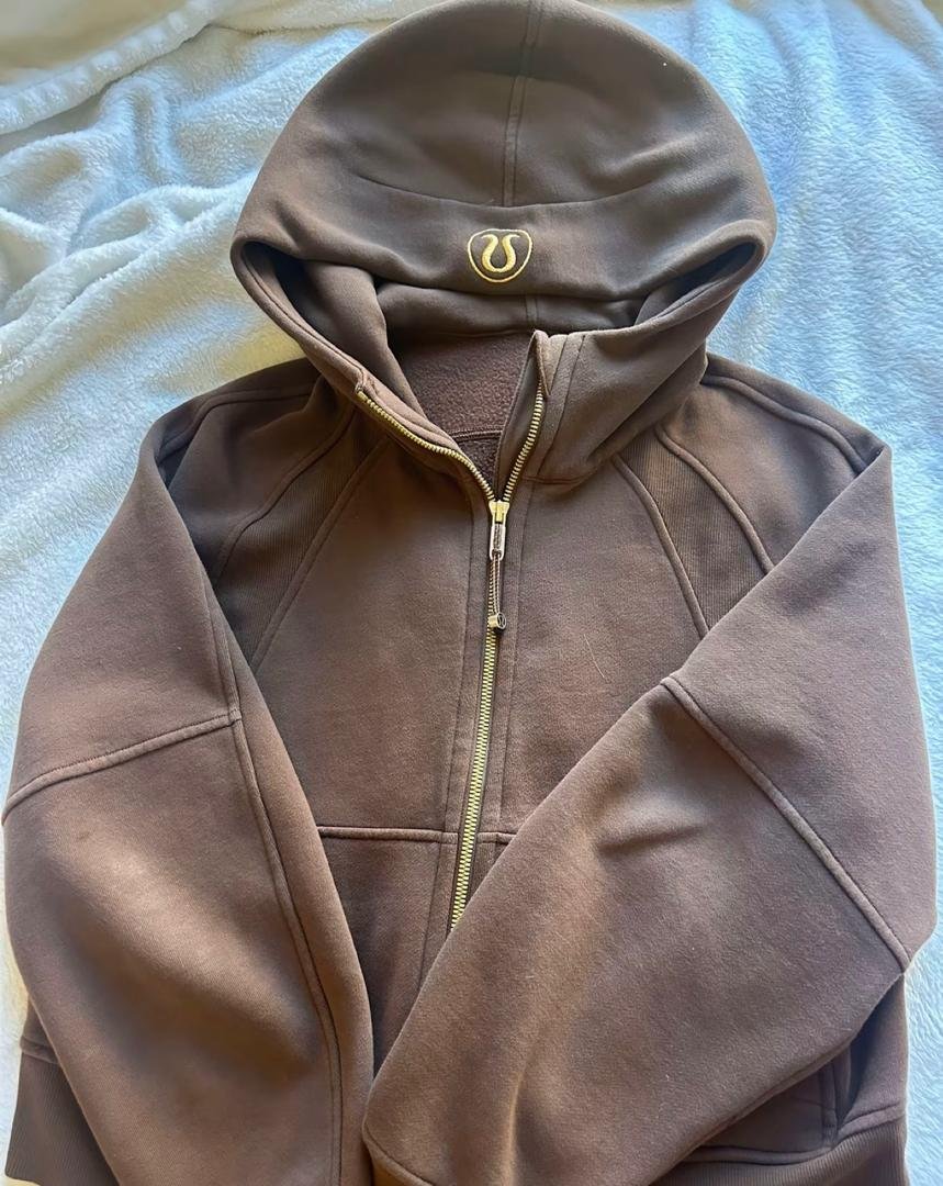 Lululemon Pallet Liquidation – 400 Premium Activewear Items | New With Tags – $700 8 Lululemon Pallets for Sale